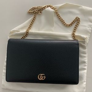 GG Marmont leather mini chain bag